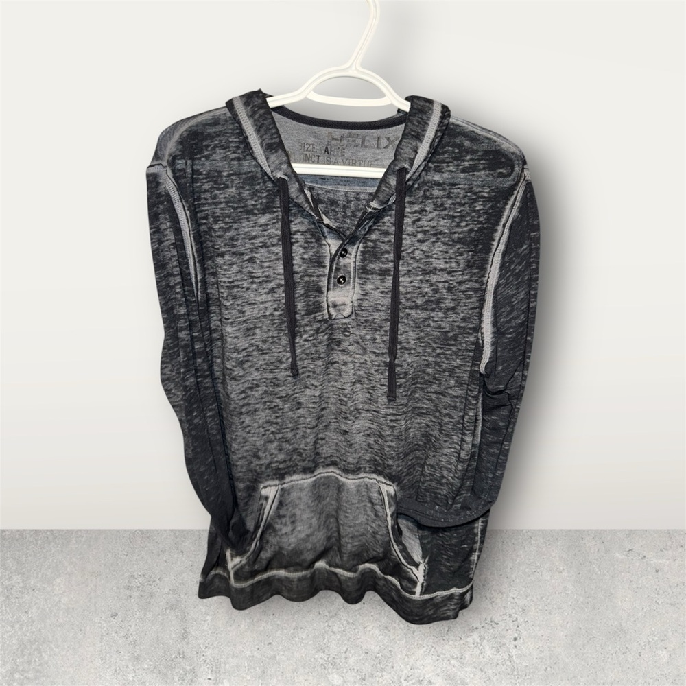 Helix Size Large BlackHoodie with distressed effect of white and thinned effect.